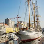 公寓 In Near & Napoleon