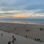 In Near & Napoleon 奥斯滕德