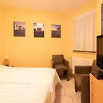 公寓 In Near & Napoleon *