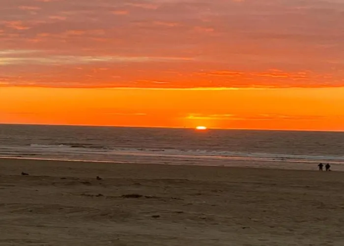 In Near & Napoleon * Ostend