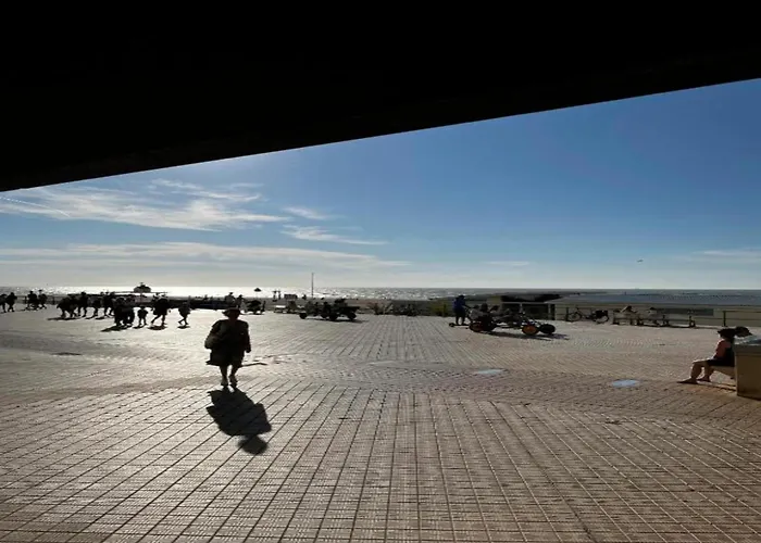 In Near & Napoleon * Ostend